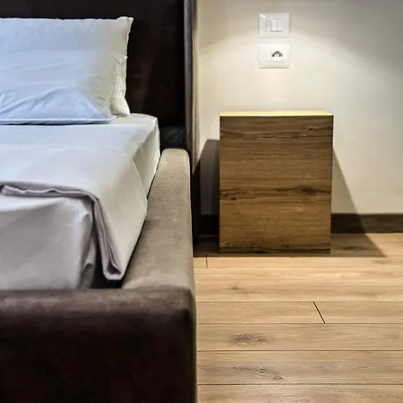 Alexander & * Dıraç