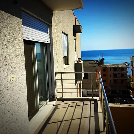 Alexander & Apartment *