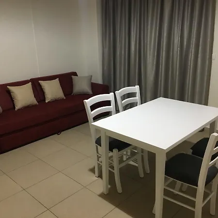 Alexander & Apartment