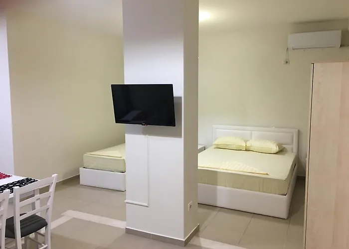 Appartement Alexander & *
